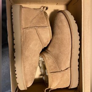 Ultra mini Uggs